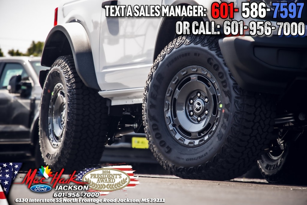 New 2025 Ford Bronco Base SUV