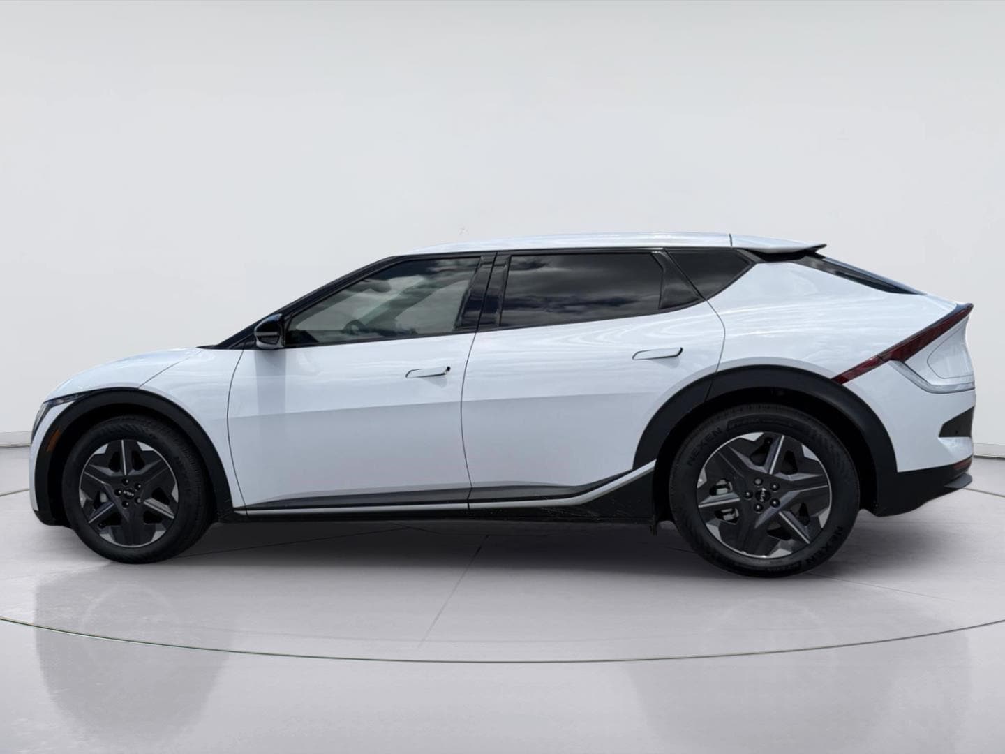 Used 2025 Kia EV6 Light with VIN 5XYC34JB1SG005801 for sale in Houston, TX