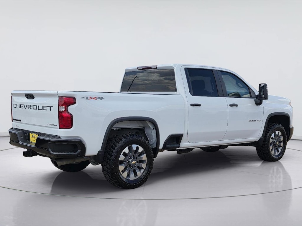 Used 2024 Chevrolet Silverado 2500HD Custom Truck