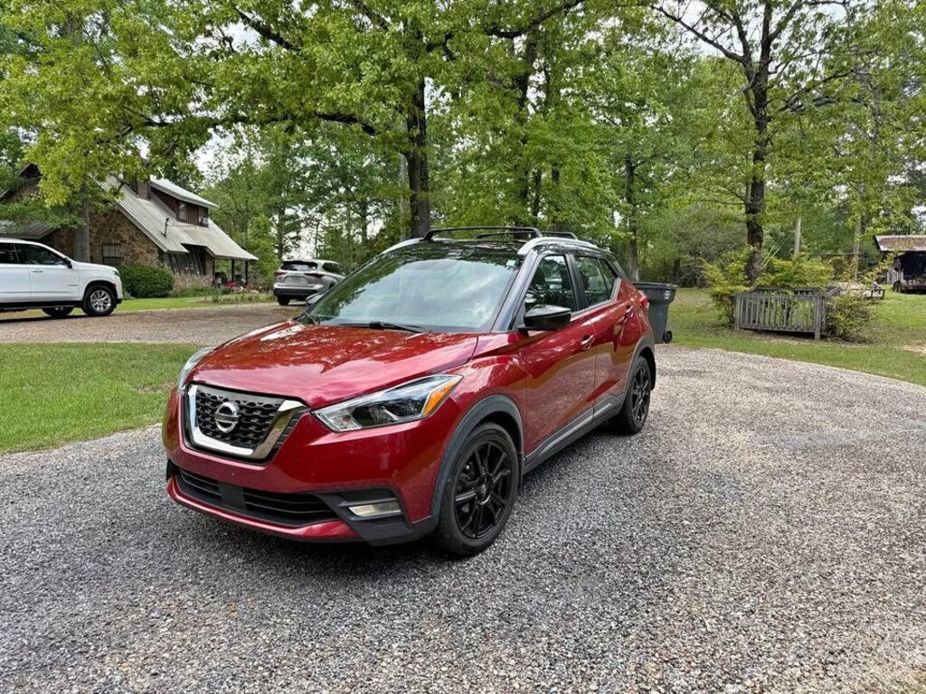 Used 2020 Nissan Kicks SR SUV