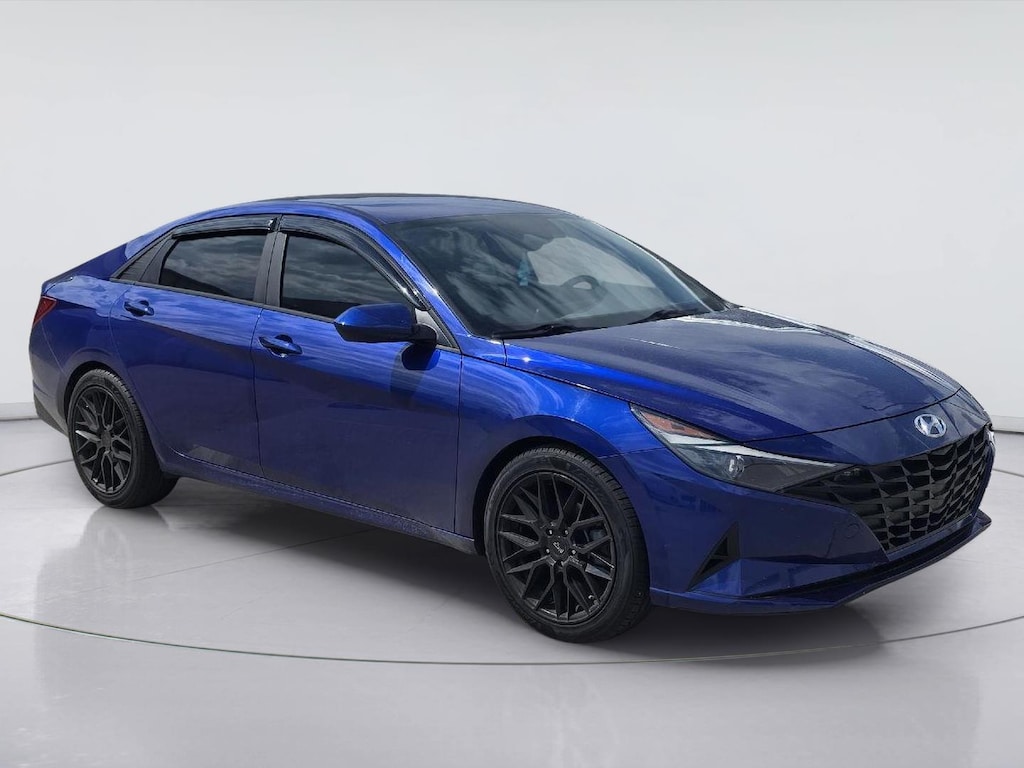 Used 2023 Hyundai Elantra SEL Sedan