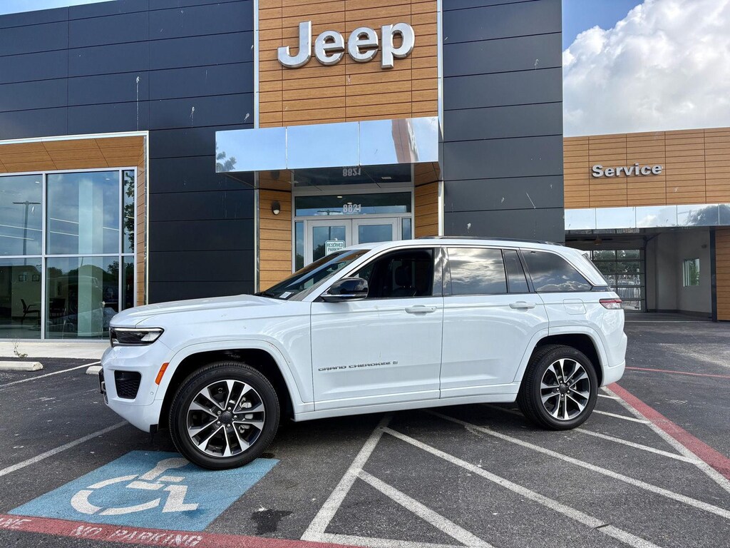 New 2025 Jeep Grand Cherokee OVERLAND 4X4 Sport Utility