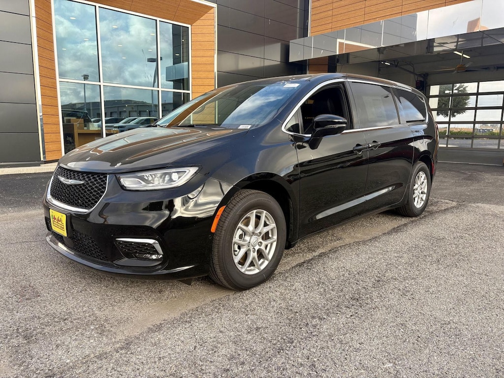 New 2026 Chrysler Pacifica SELECT Passenger Van