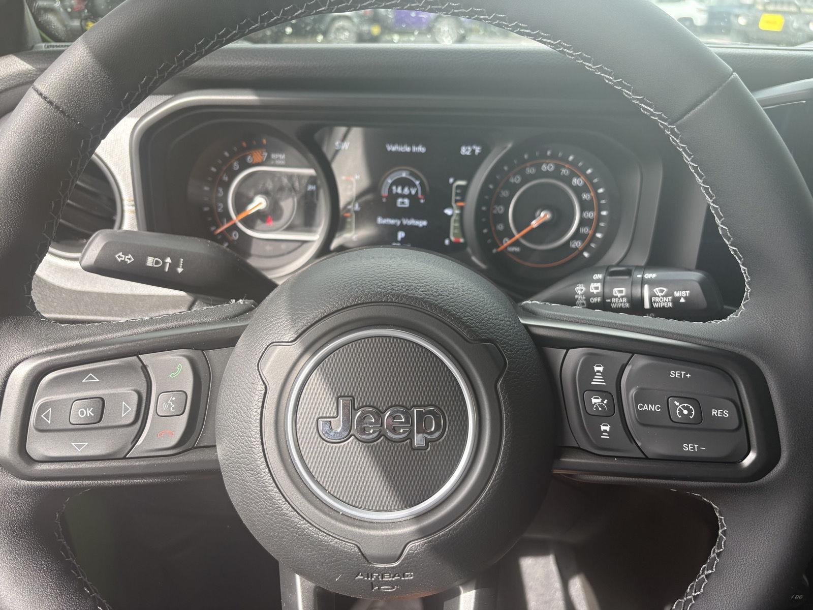 2025 Jeep Wrangler 4-Door Willys - Photo 13
