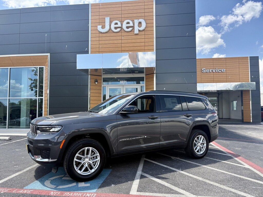 New 2025 Jeep Grand Cherokee L LAREDO X 4X2 Sport Utility