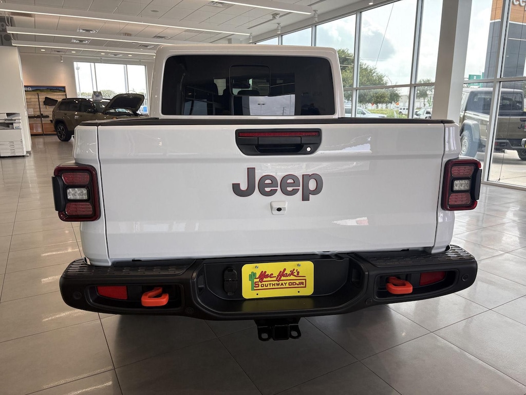 New 2025 Jeep Gladiator MOJAVE X 4X4 Pickup