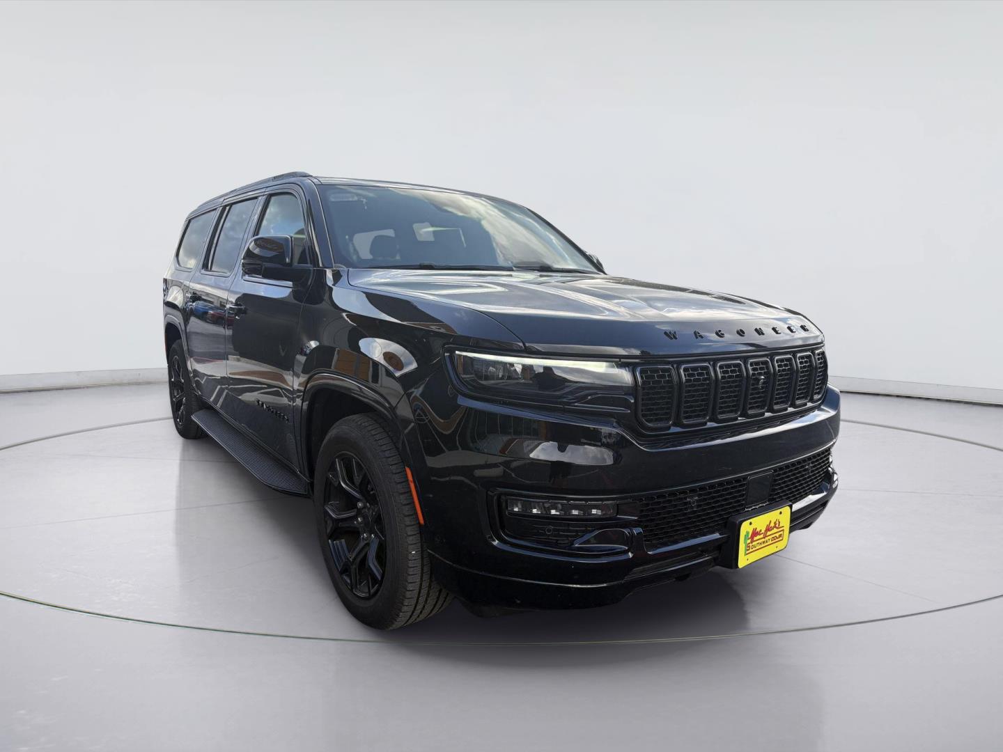 2025 Jeep Wagoneer L Series II - Photo 9