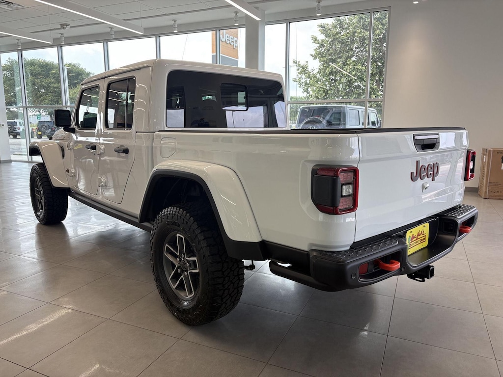 New 2025 Jeep Gladiator MOJAVE X 4X4 Pickup