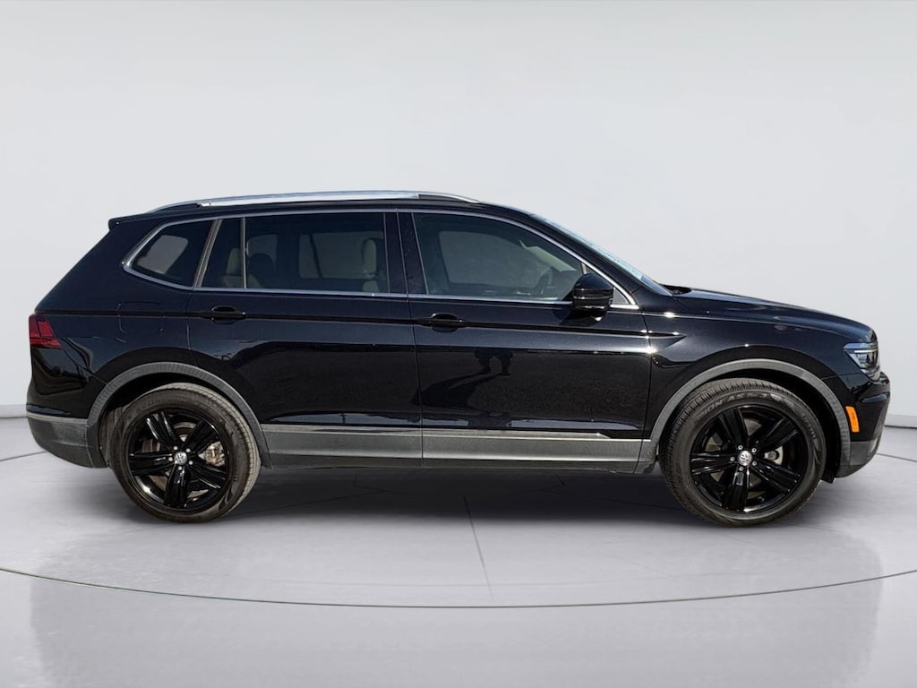 Used 2018 Volkswagen Tiguan SEL Premium SUV