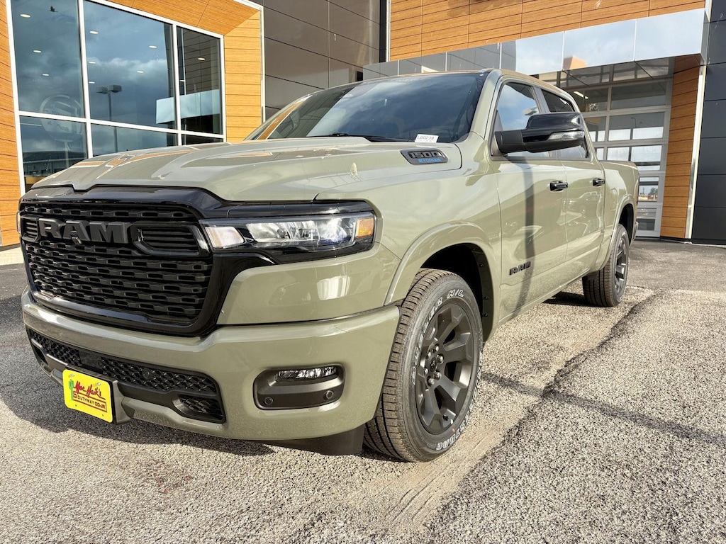 New 2026 Ram 1500 LONE STAR CREW CAB 4X2 5'7 BOX Pickup