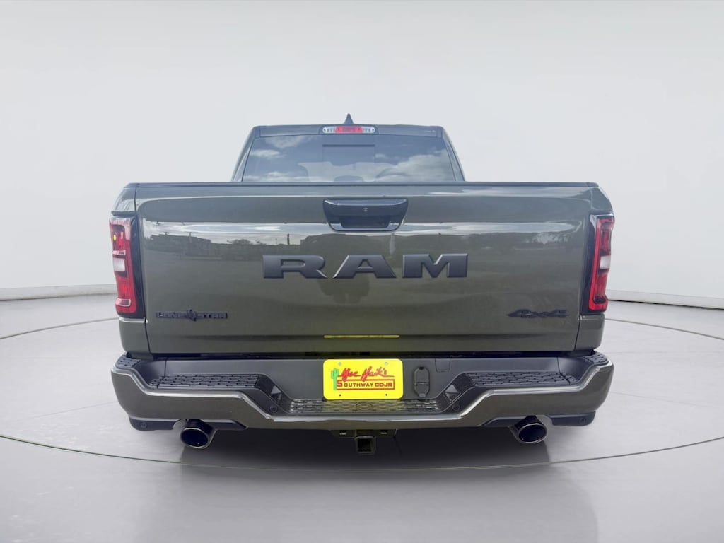 New 2026 Ram 1500 LONE STAR CREW CAB 4X4 5'7 BOX Pickup