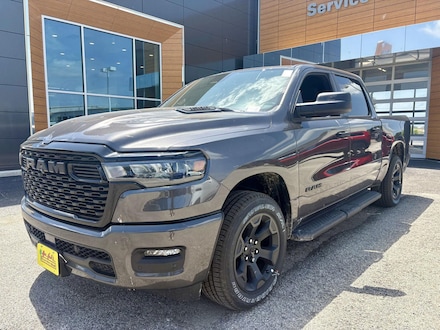 2026 Ram 1500 EXPRESS CREW CAB 4X4 5'7 BOX Pickup