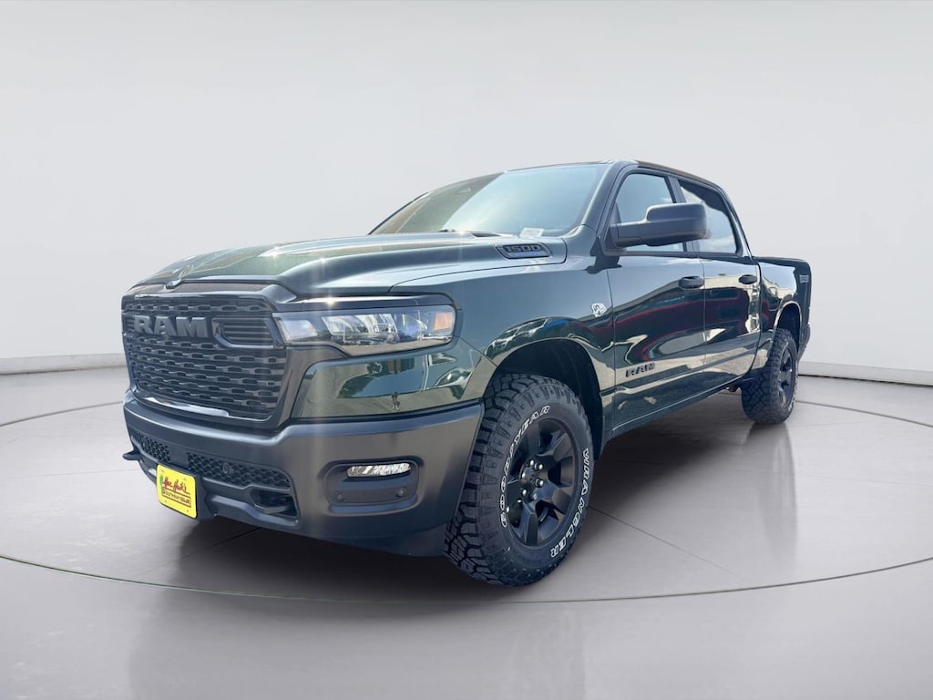 New 2026 Ram 1500 WARLOCK CREW CAB 4X4 5'7 BOX Pickup