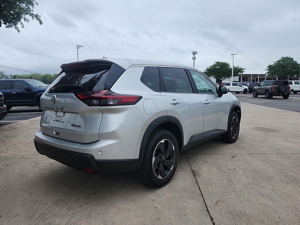 Used 2024 Nissan Rogue SV SUV