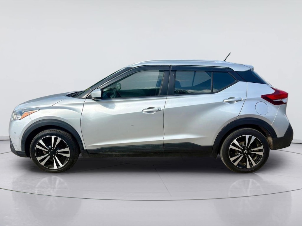 Used 2018 Nissan Kicks SV SUV
