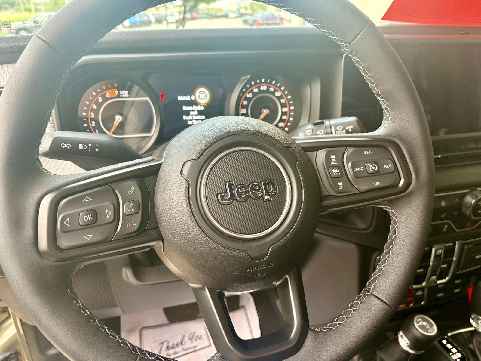 2025 Jeep Wrangler 4-Door Willys - Photo 13