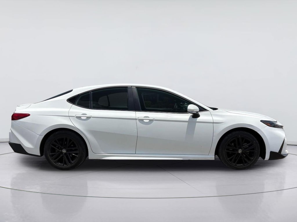Used 2025 Toyota Camry SE Sedan