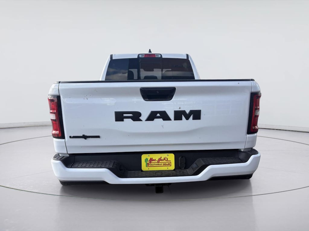 New 2026 Ram 1500 LONE STAR CREW CAB 4X2 5'7 BOX Pickup