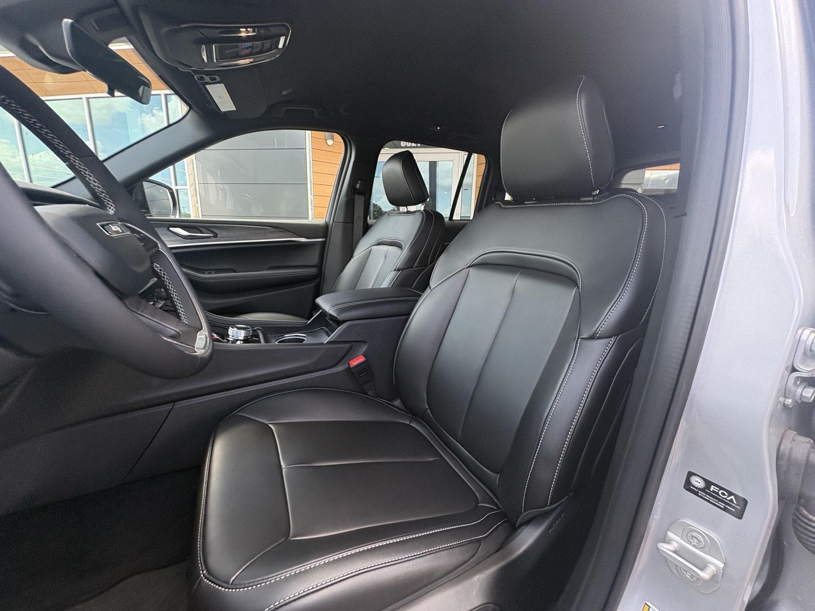 2025 Jeep Grand Cherokee Limited - Photo 14