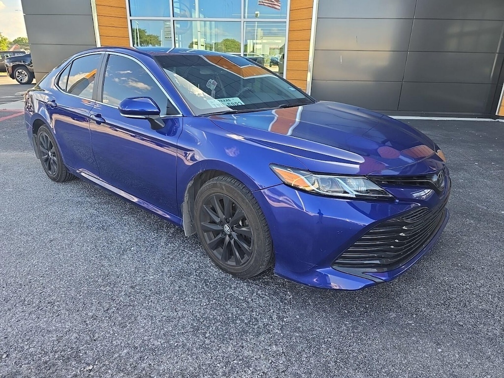 Used 2018 Toyota Camry LE Sedan