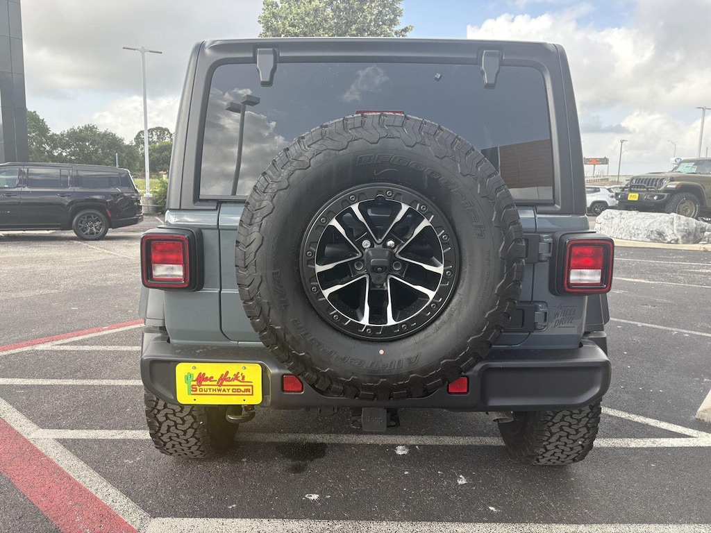 New 2026 Jeep Wrangler 4-DOOR WILLYS Sport Utility