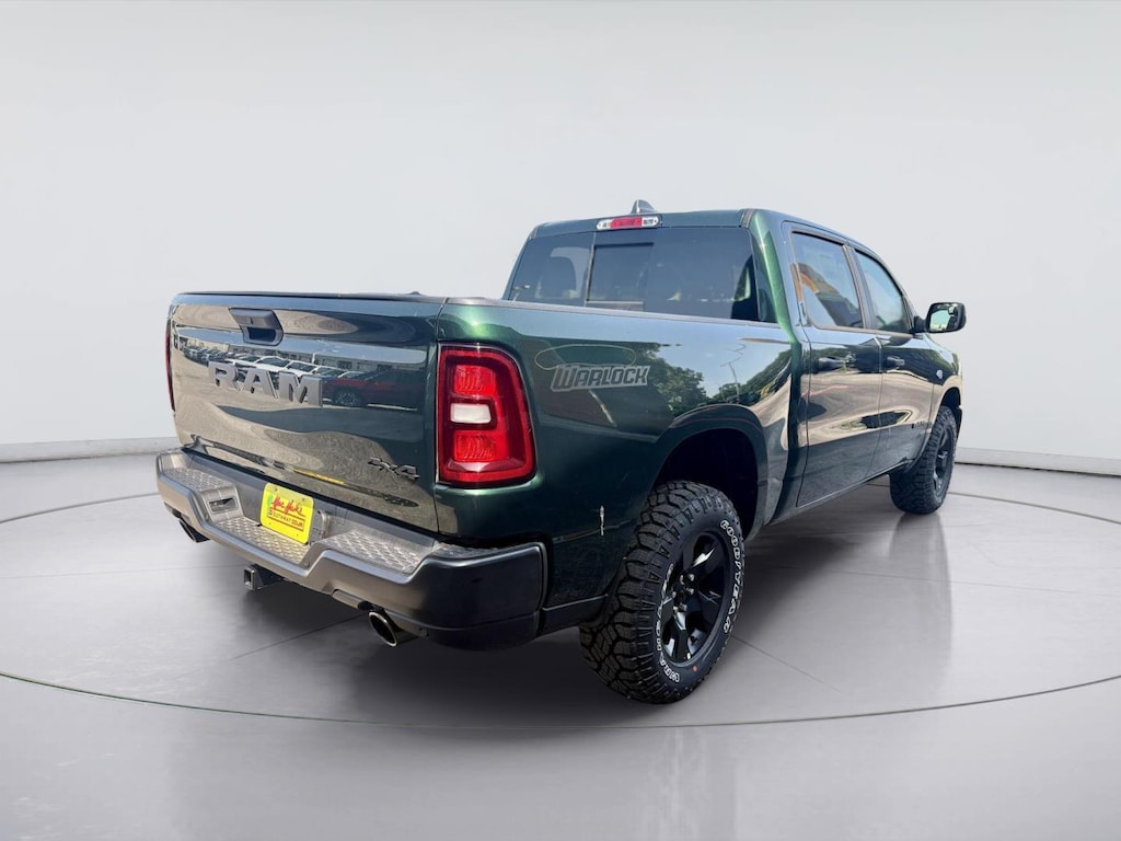 New 2026 Ram 1500 WARLOCK CREW CAB 4X4 5'7 BOX Pickup