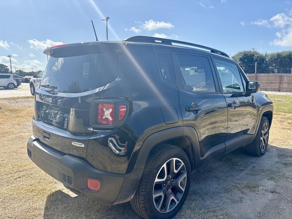 Used 2018 Jeep Renegade Latitude SUV