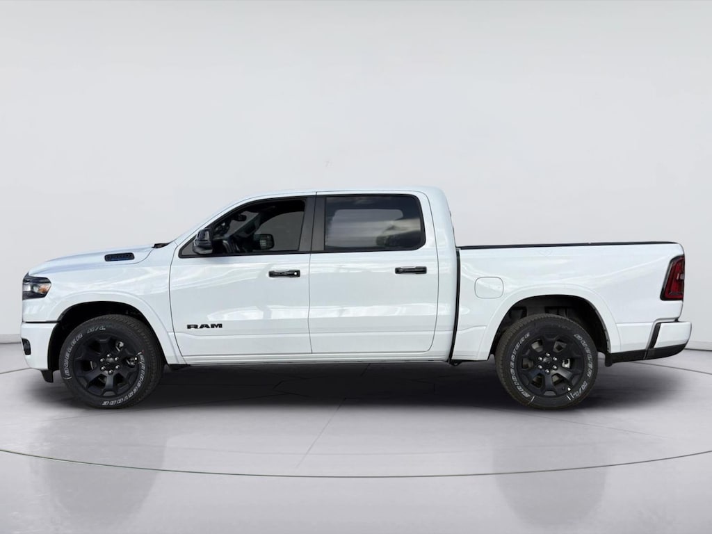 New 2026 Ram 1500 LONE STAR CREW CAB 4X2 5'7 BOX Pickup