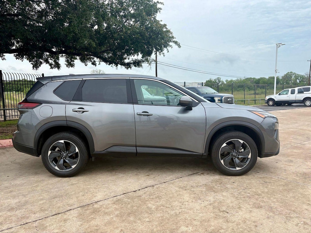 Used 2025 Nissan Rogue SV SUV