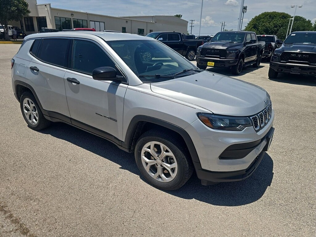 Used 2024 Jeep Compass Sport SUV