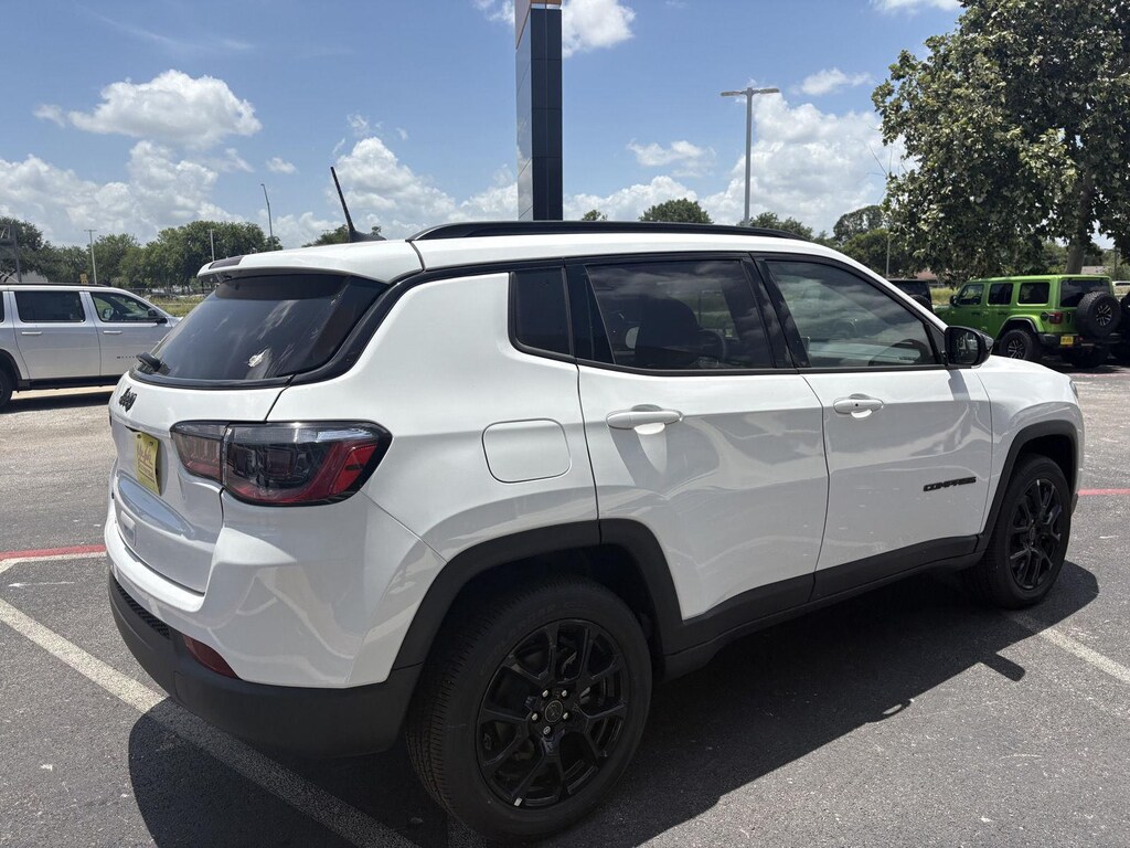 New 2026 Jeep Compass LATITUDE ALTITUDE 4X4 Sport Utility