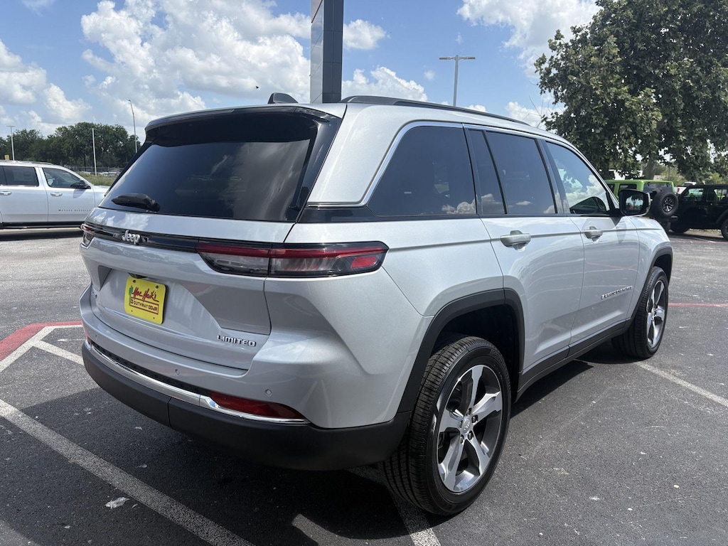 New 2025 Jeep Grand Cherokee LIMITED 4X4 Sport Utility