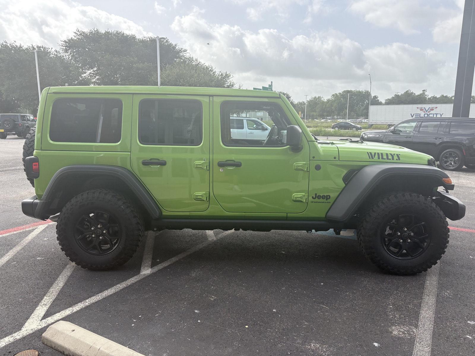 2025 Jeep Wrangler 4-Door Willys - Photo 8