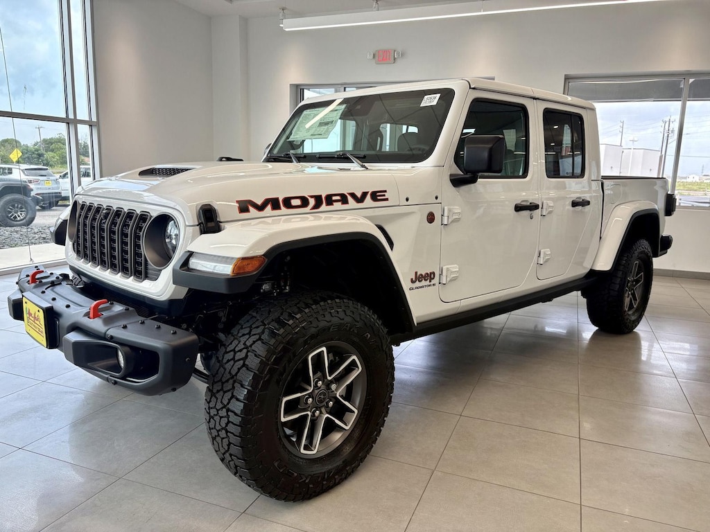 New 2025 Jeep Gladiator MOJAVE X 4X4 Pickup
