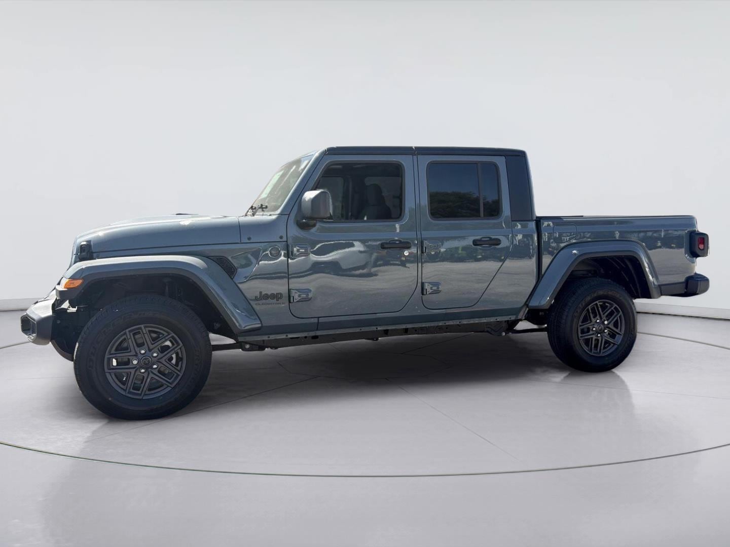 New 2025 Jeep Gladiator SPORT S 4X4
