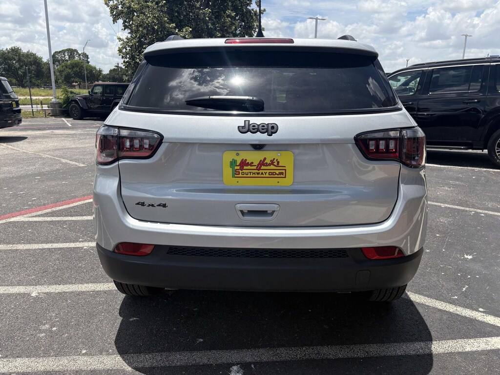 New 2026 Jeep Compass LATITUDE ALTITUDE 4X4 Sport Utility