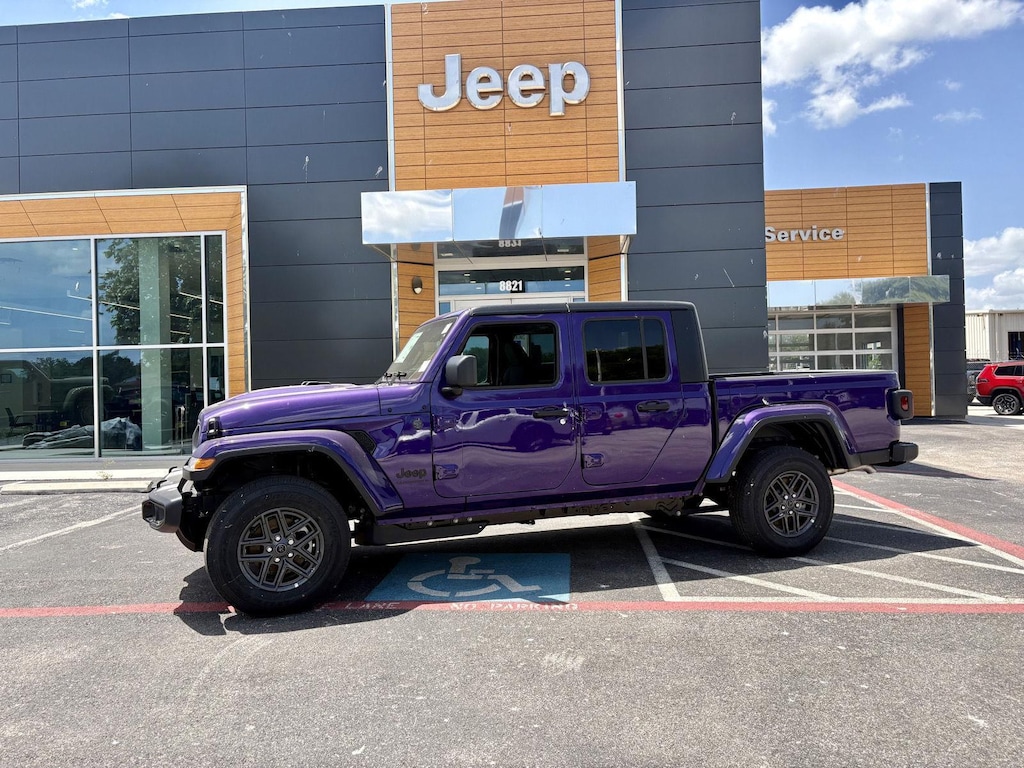 New 2026 Jeep Gladiator SPORT S 4X4 Pickup