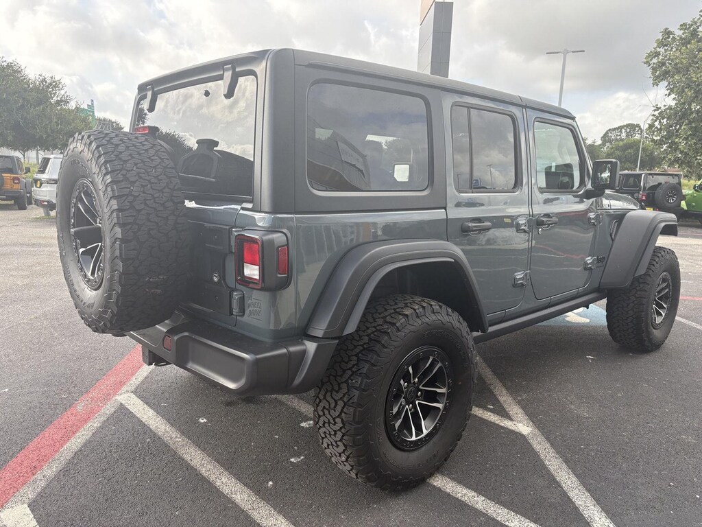 New 2026 Jeep Wrangler 4-DOOR WILLYS Sport Utility