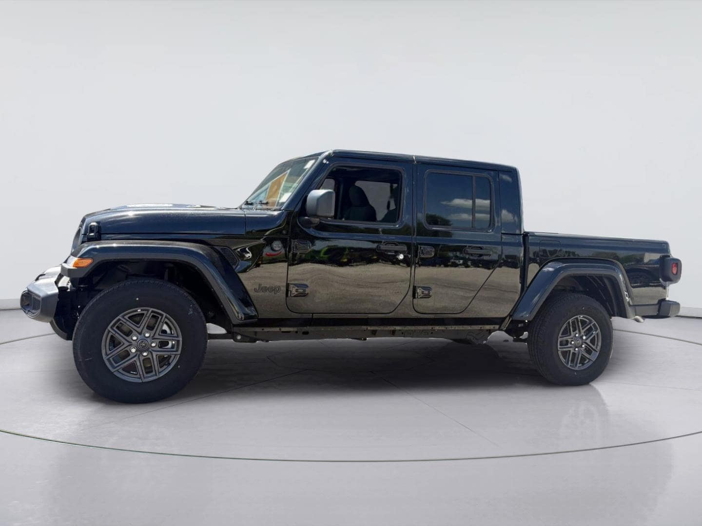 New 2025 Jeep Gladiator SPORT S 4X4