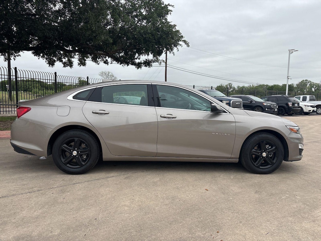 Used 2024 Chevrolet Malibu LT Sedan