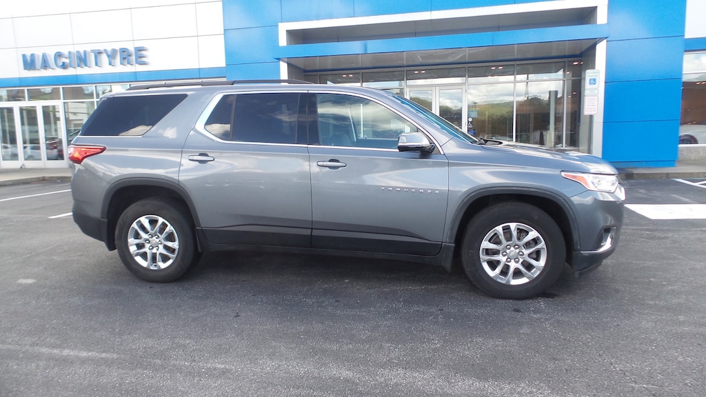Used 2021 Chevrolet Traverse LT Cloth SUV