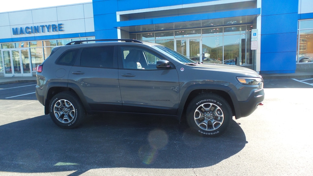 Used 2022 Jeep Cherokee Trailhawk SUV