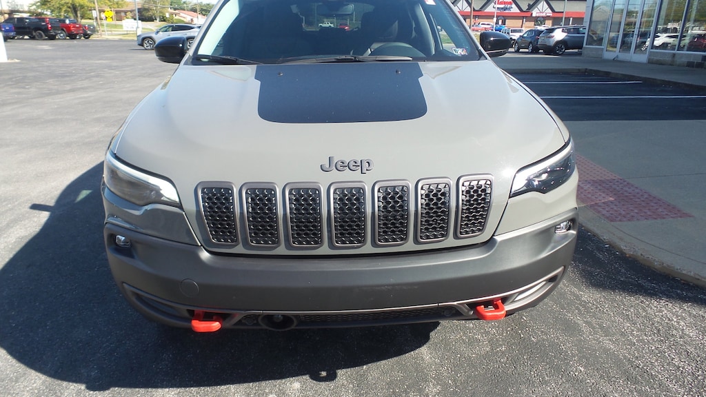 Used 2022 Jeep Cherokee Trailhawk SUV