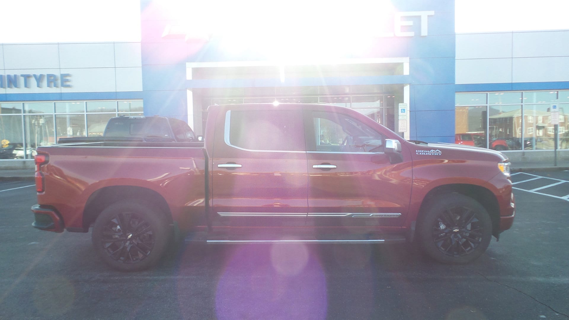 2025 Chevrolet Silverado 1500 High Country's photo