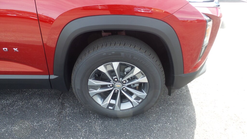 New 2026 Chevrolet Equinox AWD LT SUV