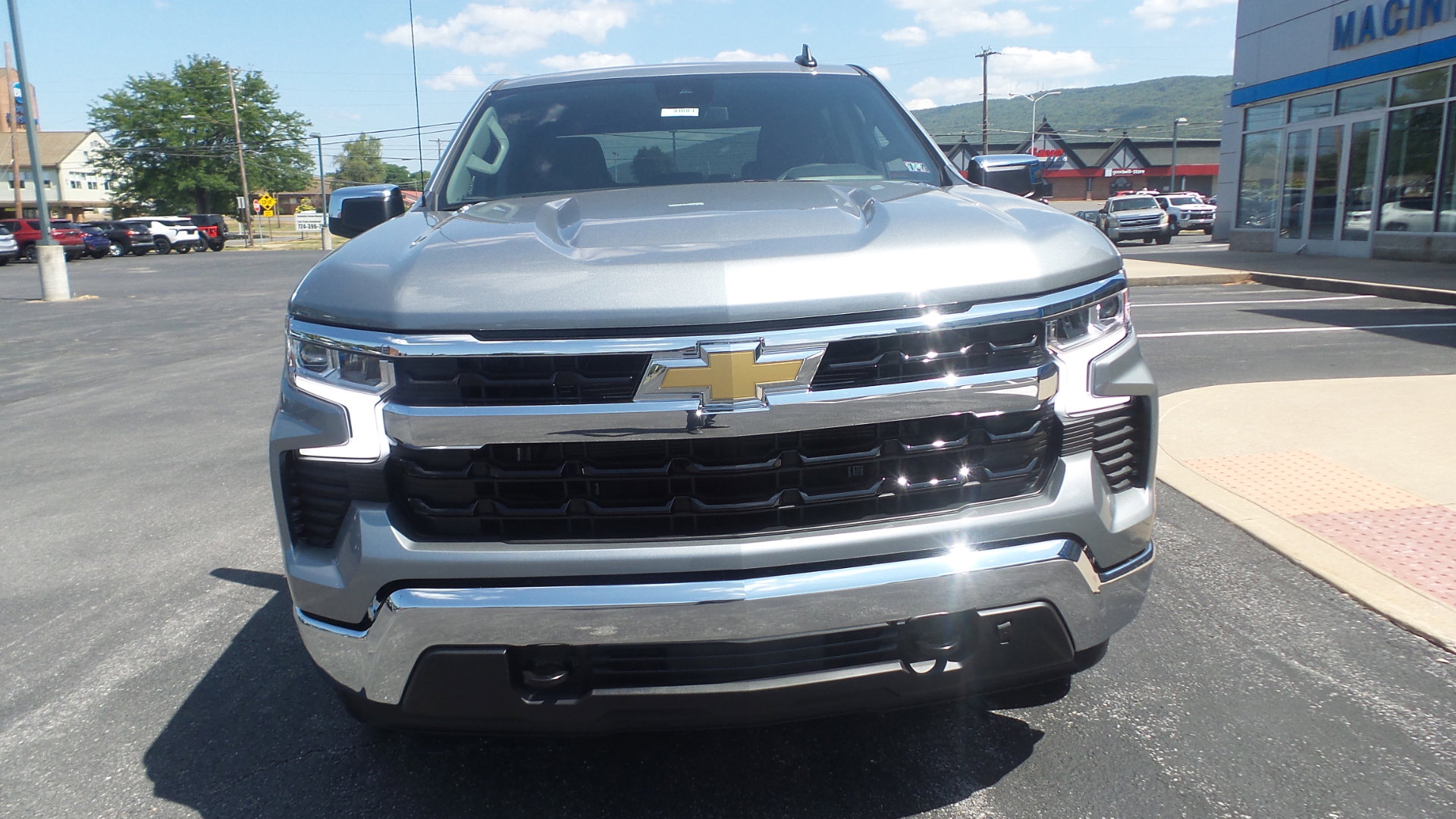 2026 Chevrolet Silverado 1500 LT photo 3