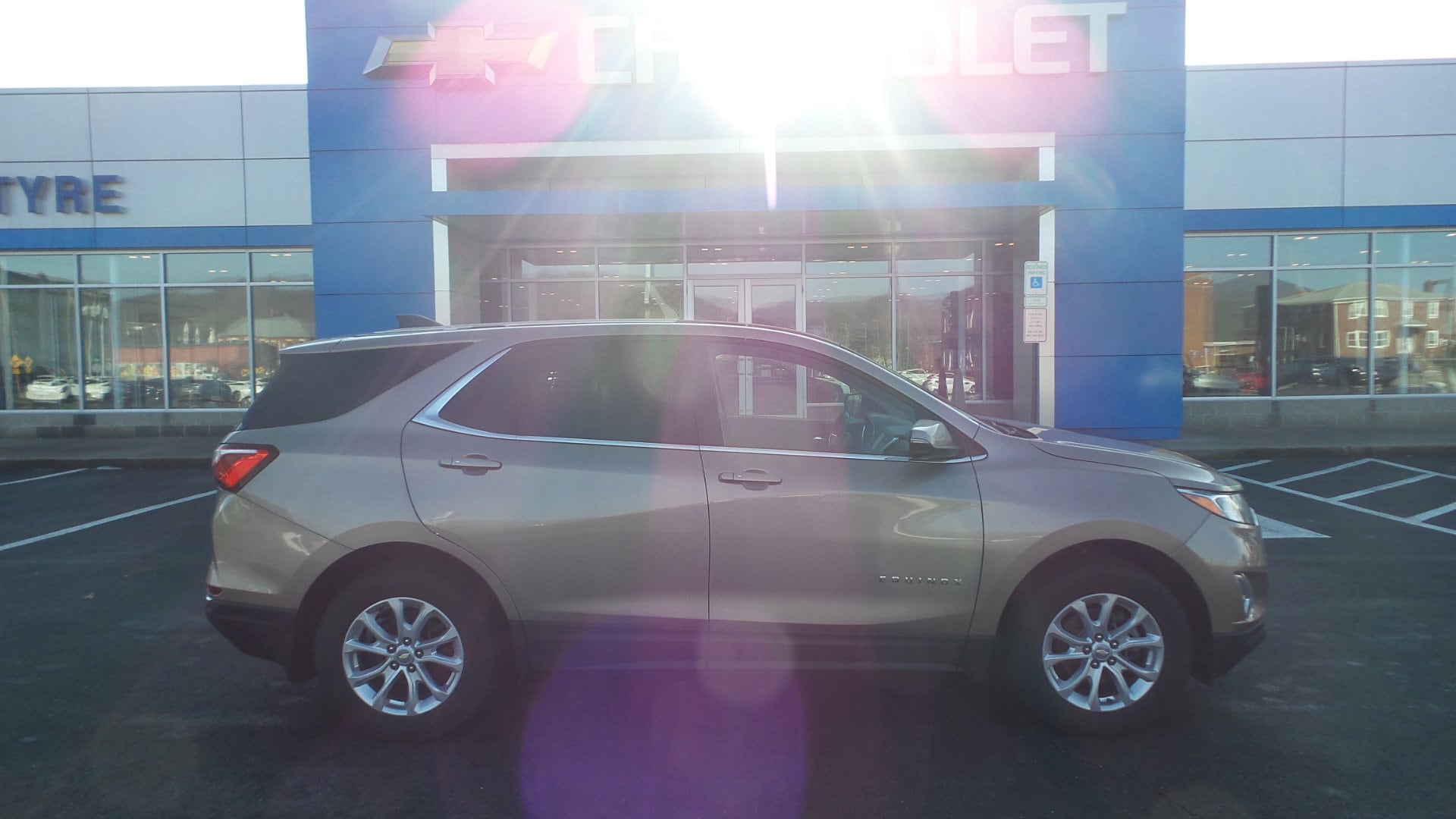 2019 Chevrolet Equinox LT's photo