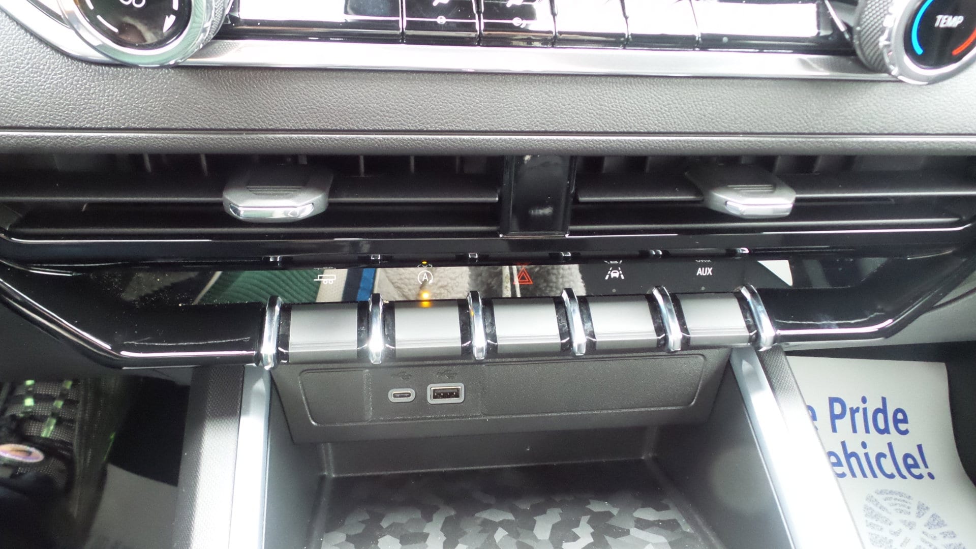 2025 Chevrolet Colorado Work Truck - Photo 11