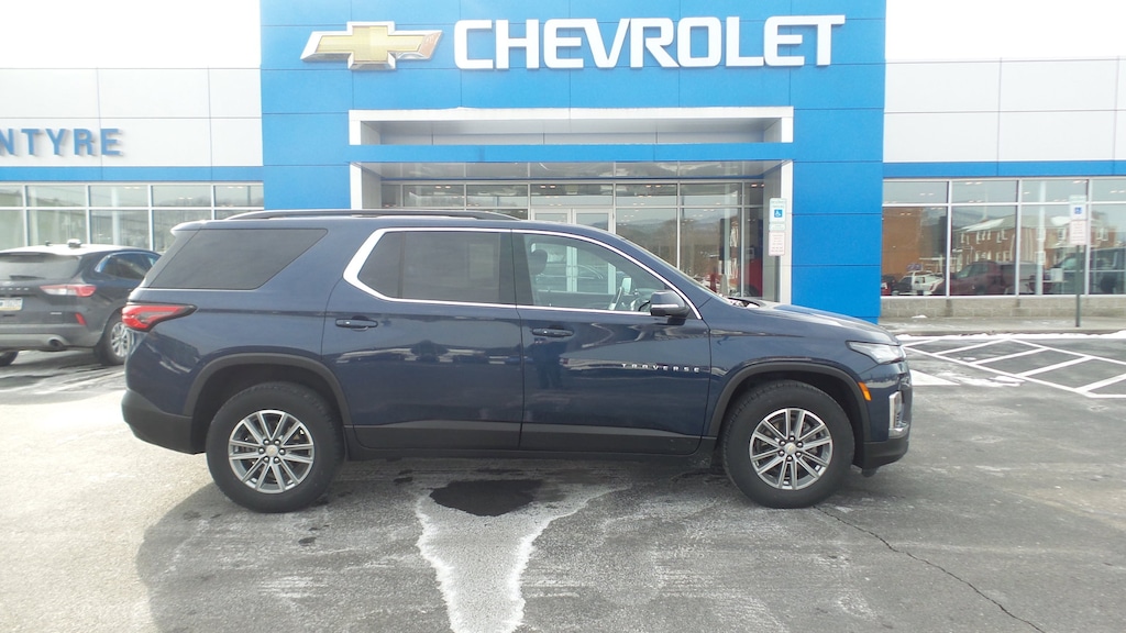 Used 2023 Chevrolet Traverse LT Leather SUV