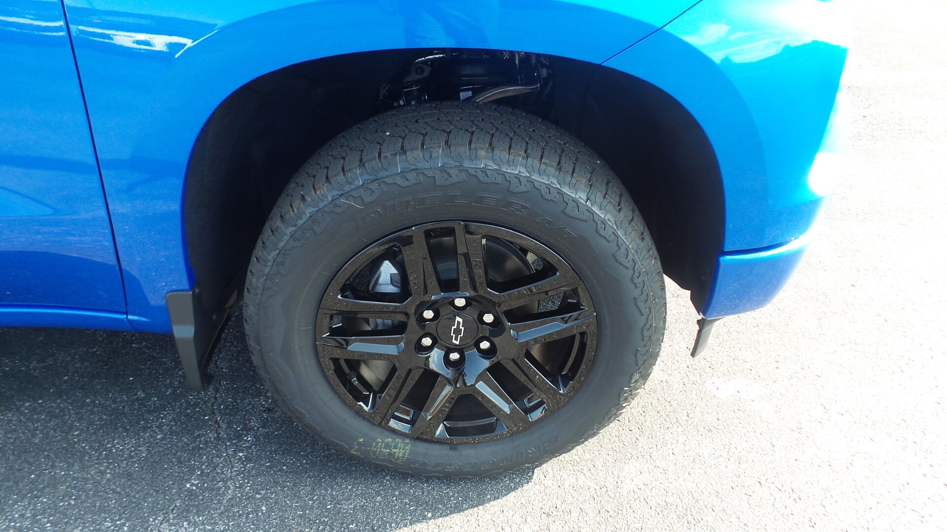2026 Chevrolet Silverado 1500 RST photo 2